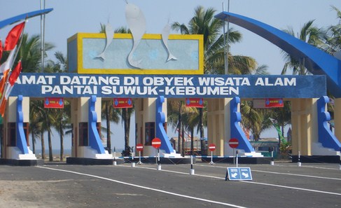 Detail Gambar Pantai Suwuk Nomer 16