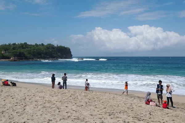 Detail Gambar Pantai Tambak Rejo Blitar Nomer 2