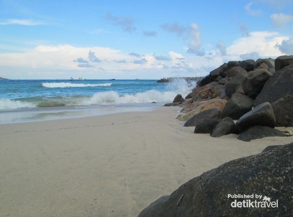 Detail Gambar Pantai Tambak Rejo Blitar Nomer 49