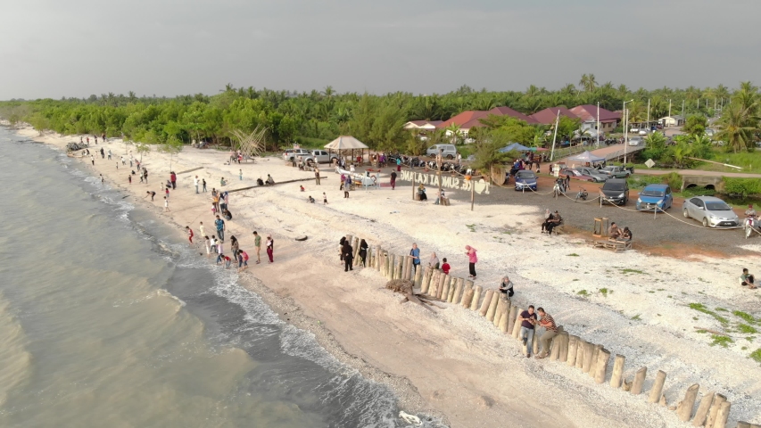 Detail Gambar Pantai Tanjung Karang Nomer 49