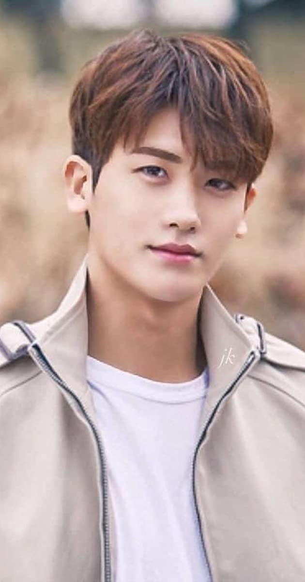 Gambar Park Hyung Sik - KibrisPDR