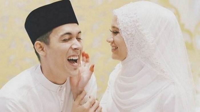 Detail Gambar Pasangan Muslim Romantis Nomer 22