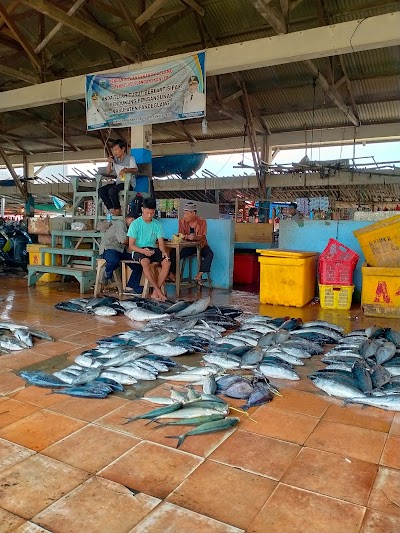 Detail Gambar Pasar Ikan Cigondang Labuan Nomer 7