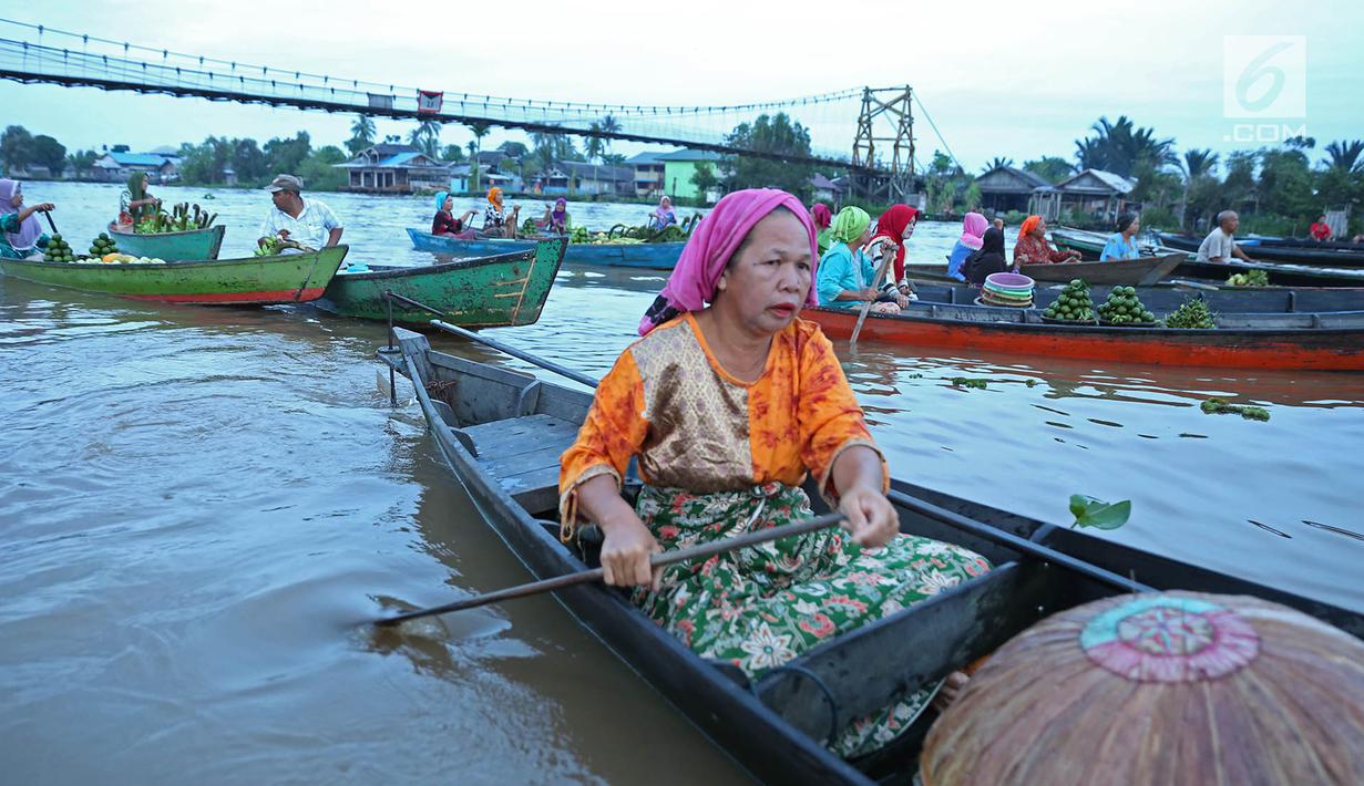 Detail Gambar Pasar Terapung Nomer 38