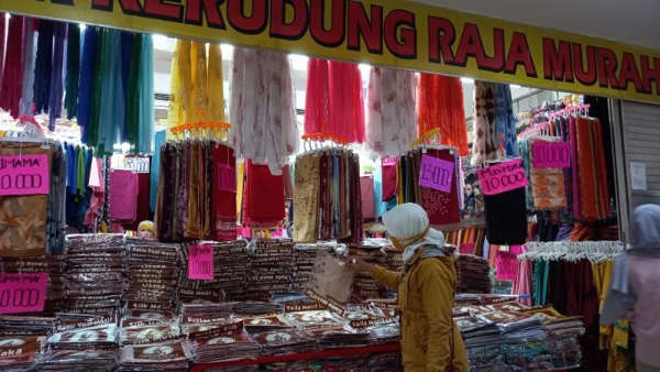 Detail Gambar Pasar Tradisional Beringharjo Nomer 33