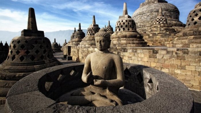 Detail Gambar Patung Candi Borobudur Nomer 9