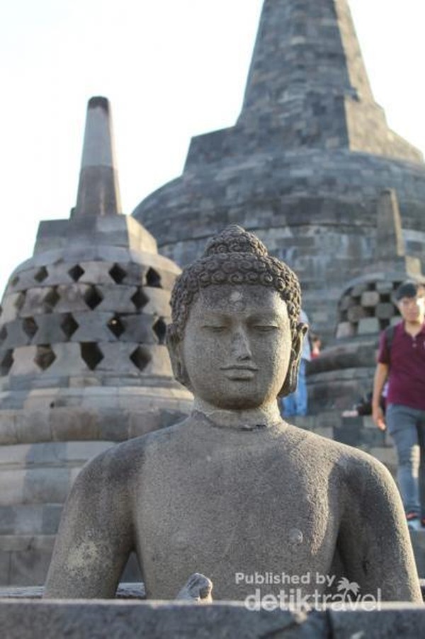 Detail Gambar Patung Candi Borobudur Nomer 40