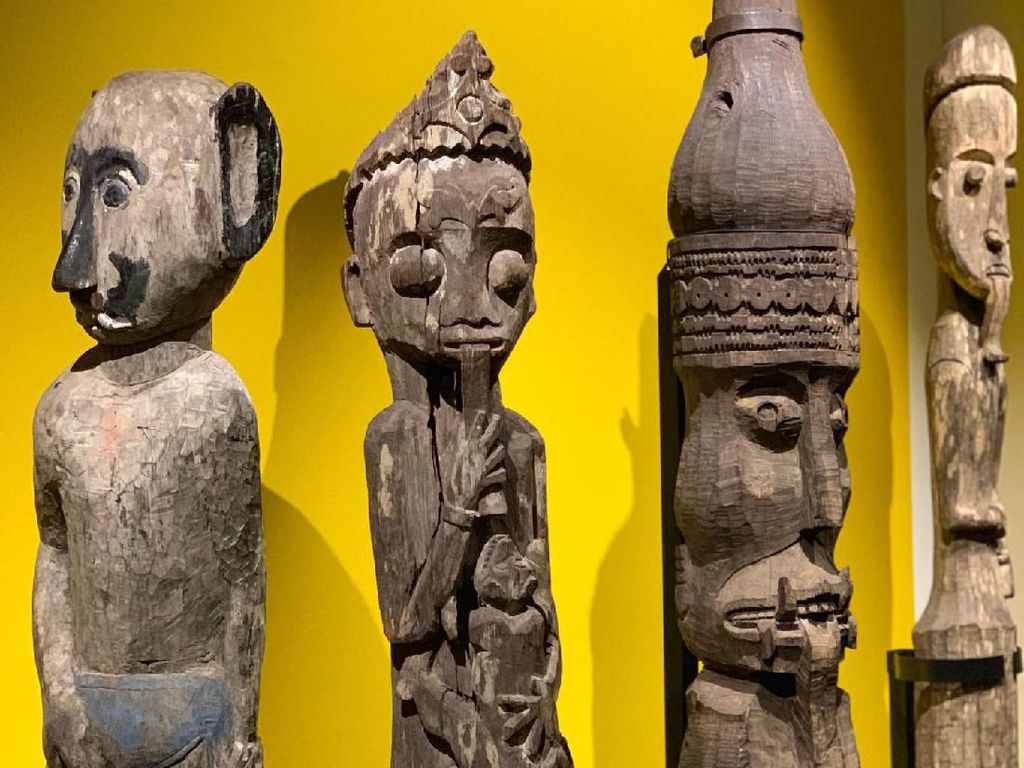 Detail Gambar Patung Dayak Nomer 20