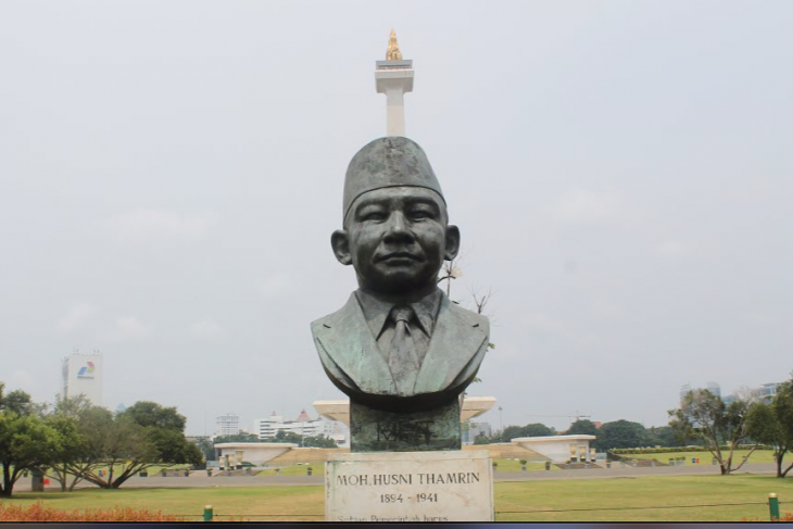 Detail Gambar Patung Pahlawan Nomer 2