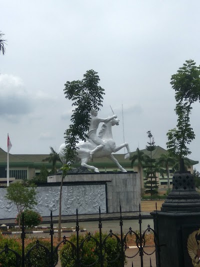 Detail Gambar Patung Pangeran Diponegoro Nomer 37