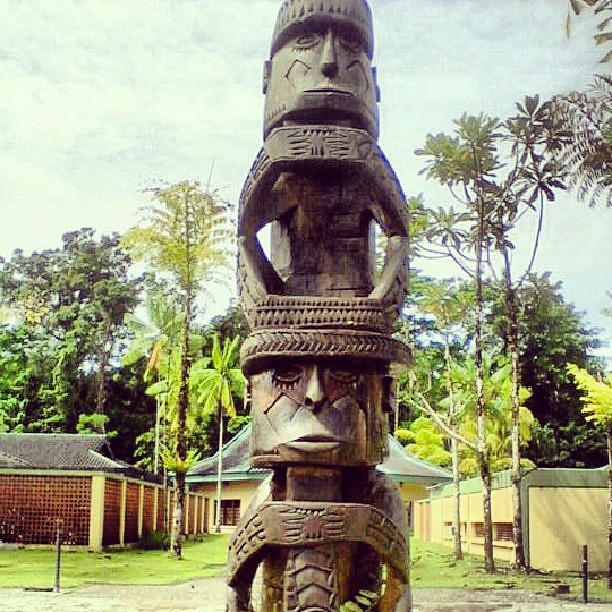 Detail Gambar Patung Papua Nomer 53