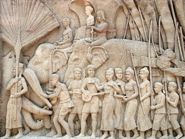 Detail Gambar Patung Relief Nomer 18