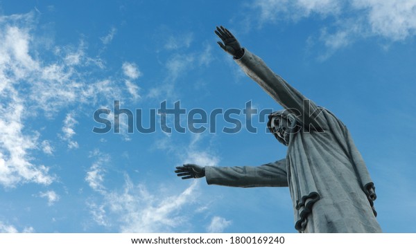 Detail Gambar Patung Yesus Nomer 47