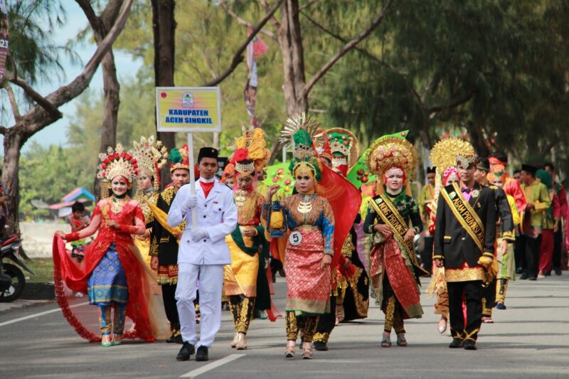 Detail Gambar Pawai Budaya Nomer 15