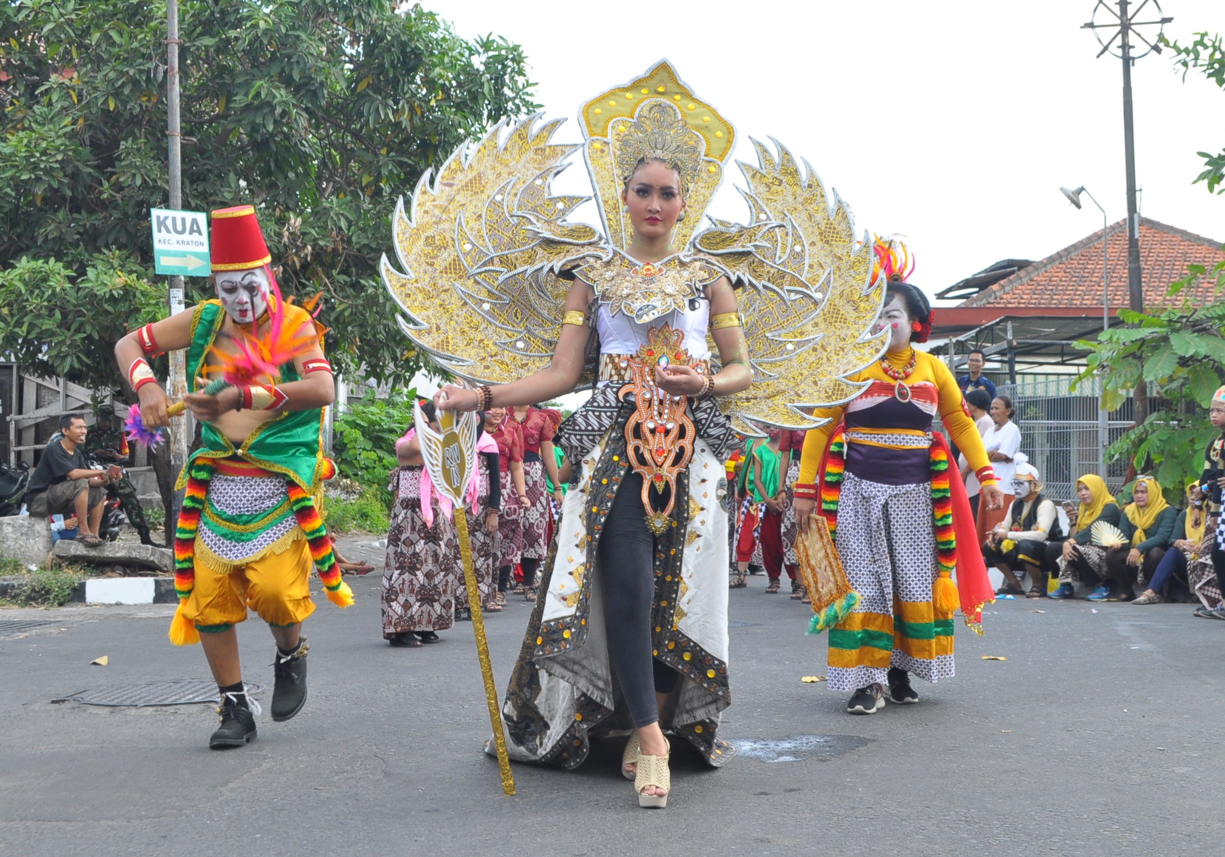 Detail Gambar Pawai Budaya Nomer 2