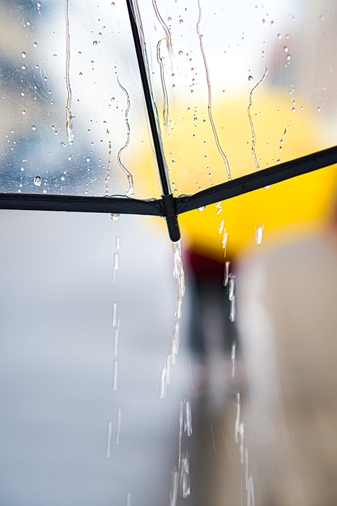 Detail Gambar Payung Dan Hujan Nomer 7