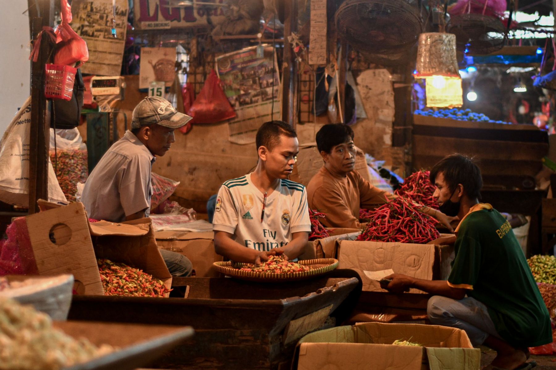 Detail Gambar Pedagang Di Pasar Nomer 43