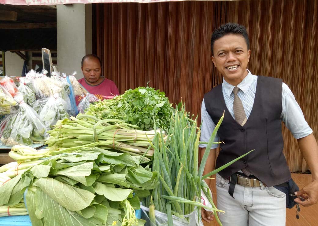 Detail Gambar Pedagang Sayur Nomer 21