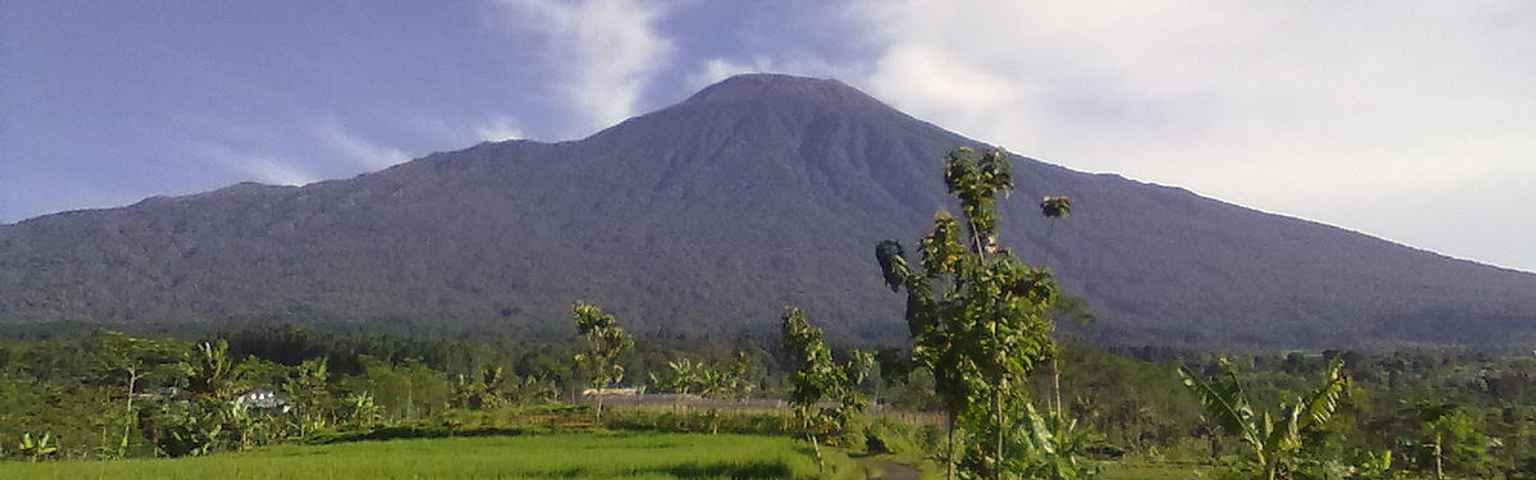 Detail Gambar Pegunungan Di Indonesia Nomer 3