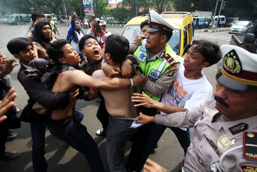 Detail Gambar Pekerjaan Polisi Nomer 3