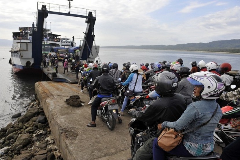 Detail Gambar Pelabuhan Gilimanuk Bali Nomer 13