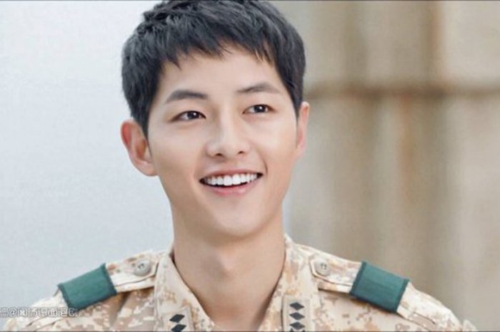 Detail Gambar Pemain Descendants Of The Sun Nomer 3