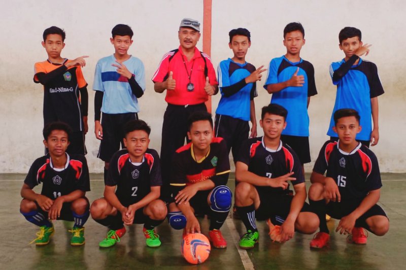 Detail Gambar Pemain Futsal Nomer 33