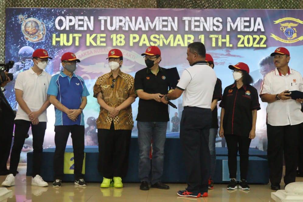 Detail Gambar Pemain Tenis Meja Indonesia Sugeng Utomo Suwindo Nomer 44