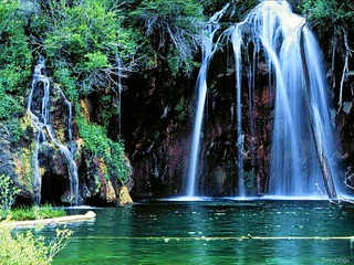 Detail Gambar Pemandangan Alam Air Terjun Bergerak Nomer 19