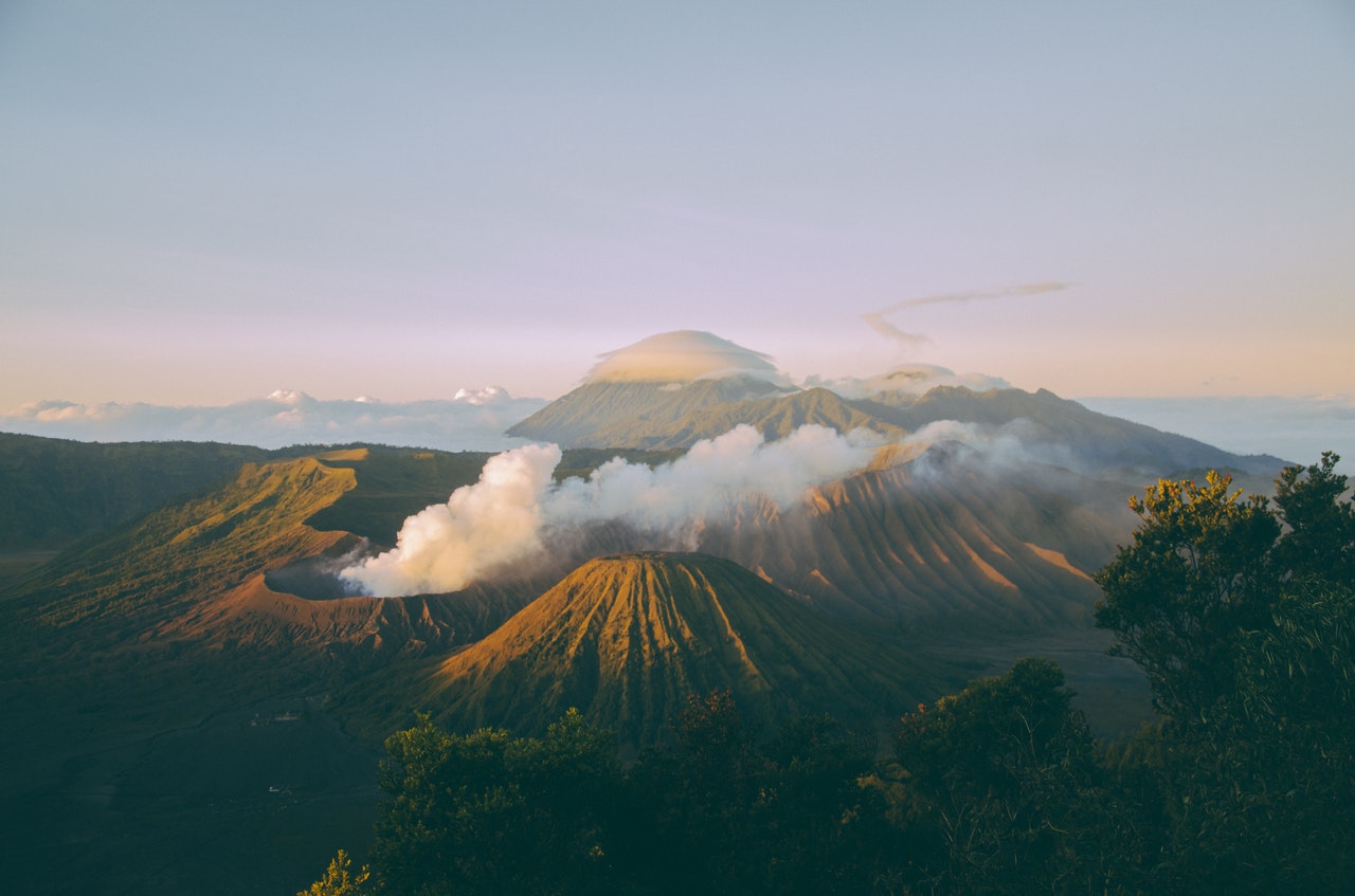 Detail Gambar Pemandangan Alam Gambar Pemandangan Alam Indonesia Nomer 47