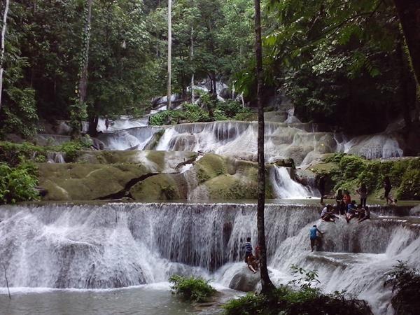 Detail Gambar Pemandangan Alam Kabupaten Mahakam Ulu Nomer 36