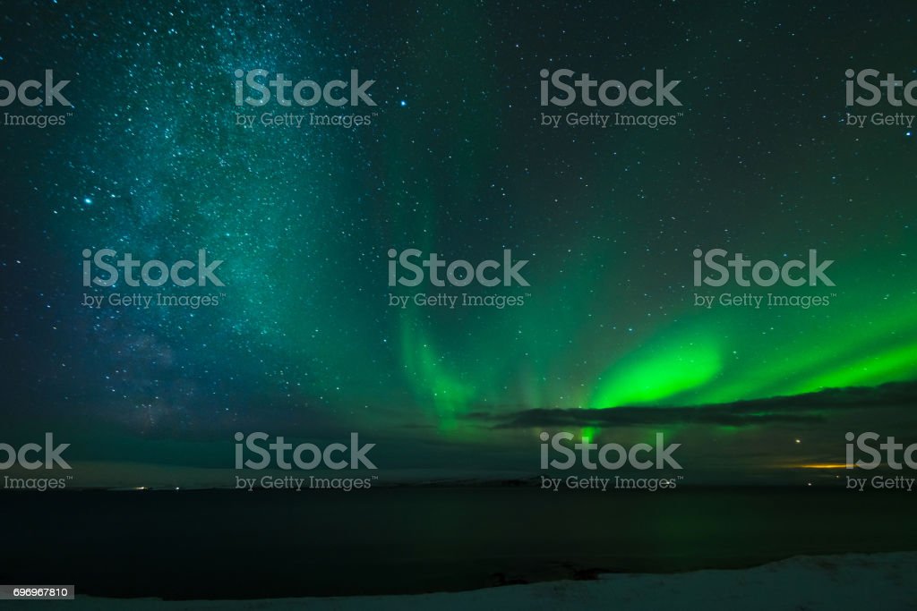 Detail Gambar Pemandangan Aurora Nomer 35