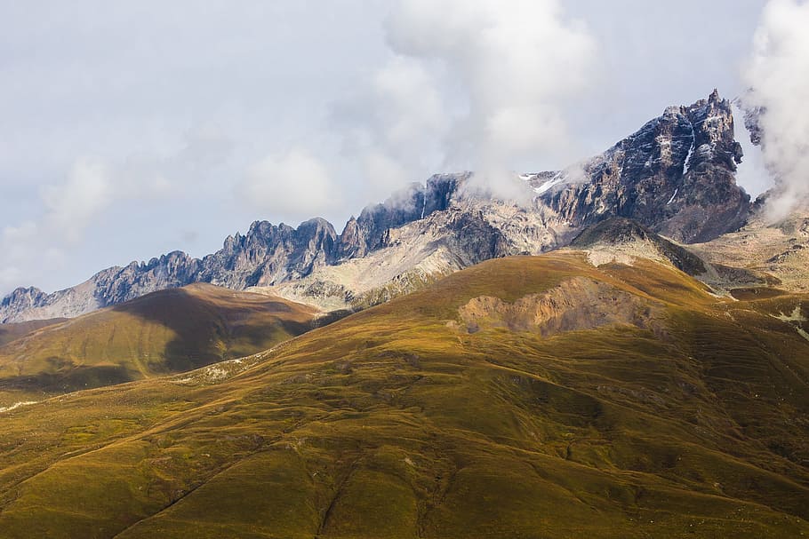 Detail Gambar Pemandangan Awan Dan Gunung Nomer 54