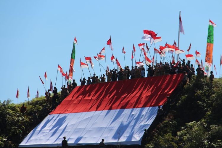 Detail Gambar Pemandangan Bendera Merah Putih Nomer 47