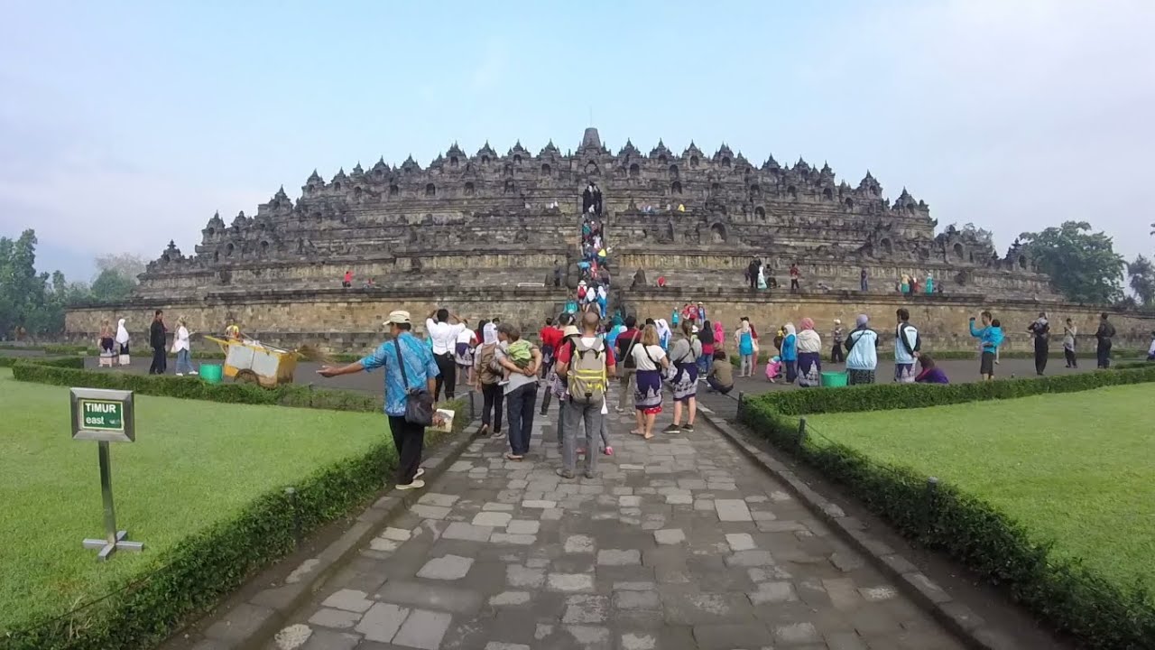 Detail Gambar Pemandangan Candi Borobudur Nomer 10