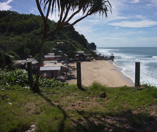 Detail Gambar Pemandangan Di Pantai Nomer 37