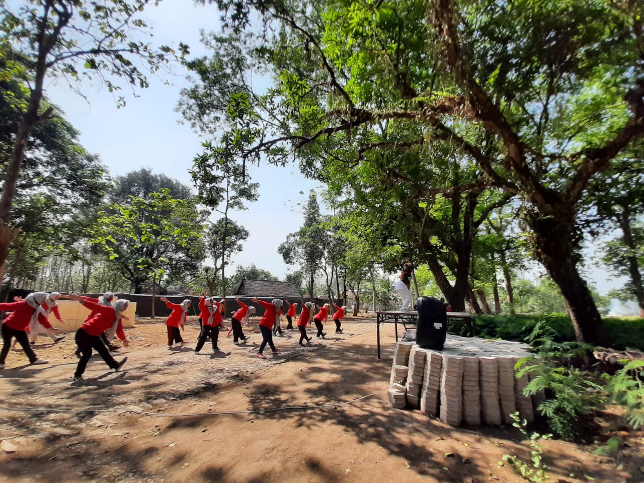 Detail Gambar Pemandangan Foto Tempat Senam Nomer 21