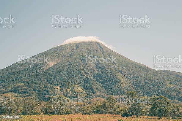 Detail Gambar Pemandangan Gunung Berapi Nomer 37