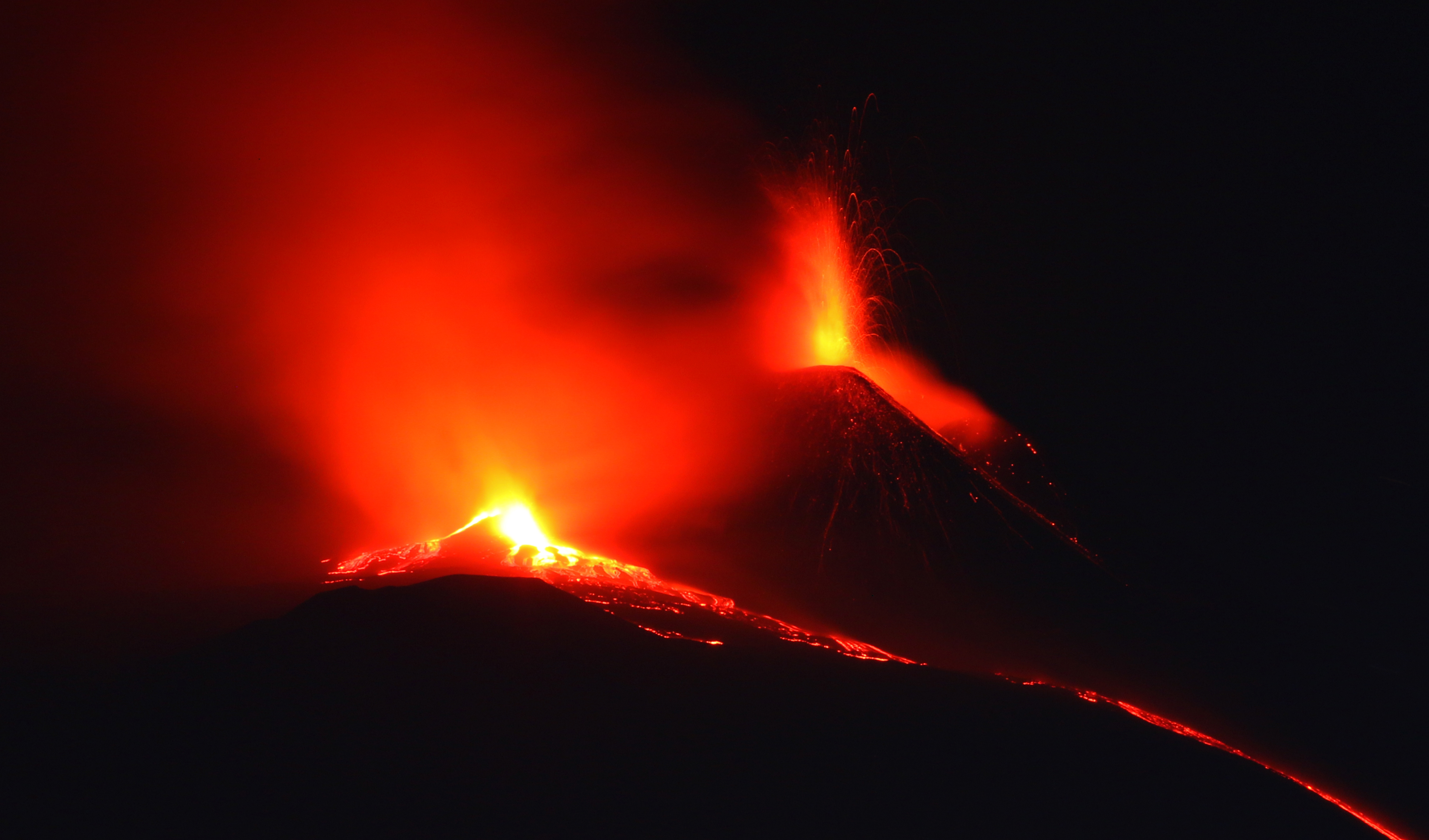 Detail Gambar Pemandangan Gunung Berapi Nomer 38