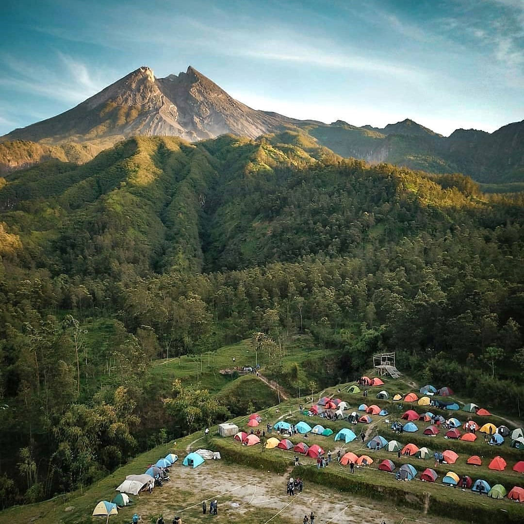 Detail Gambar Pemandangan Gunung Merapi Nomer 37