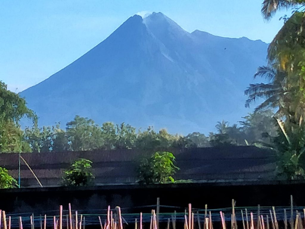 Detail Gambar Pemandangan Indah Di Pagi Hari Nomer 32