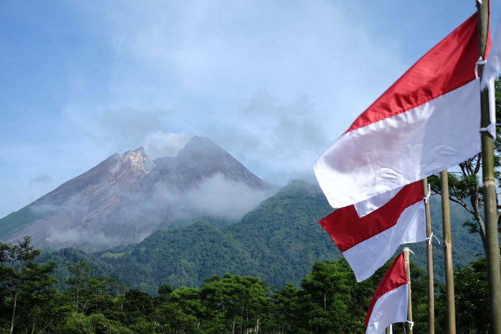 Detail Gambar Pemandangan Indah Merah Putih Indonesia Nomer 6