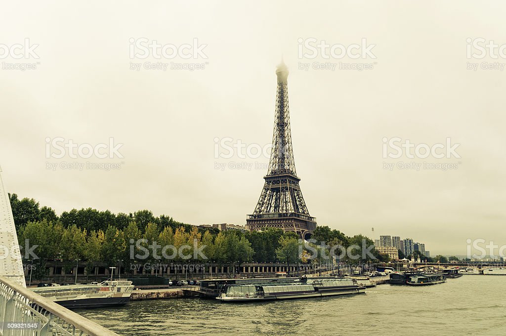 Detail Gambar Pemandangan Menara Eiffel Nomer 42