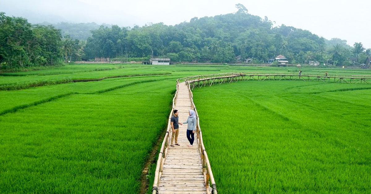 Detail Gambar Pemandangan Yang Indah Dan Romantis Nomer 7