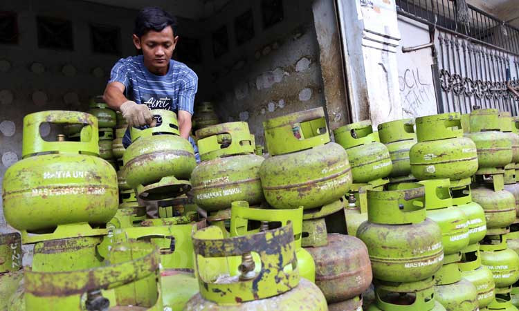 Detail Gambar Pemanfaatan Elpiji 3 Kg Ibu Rumah Tangga Nomer 23