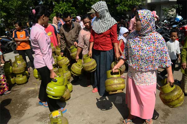 Detail Gambar Pemanfaatan Elpiji 3 Kg Ibu Rumah Tangga Nomer 41