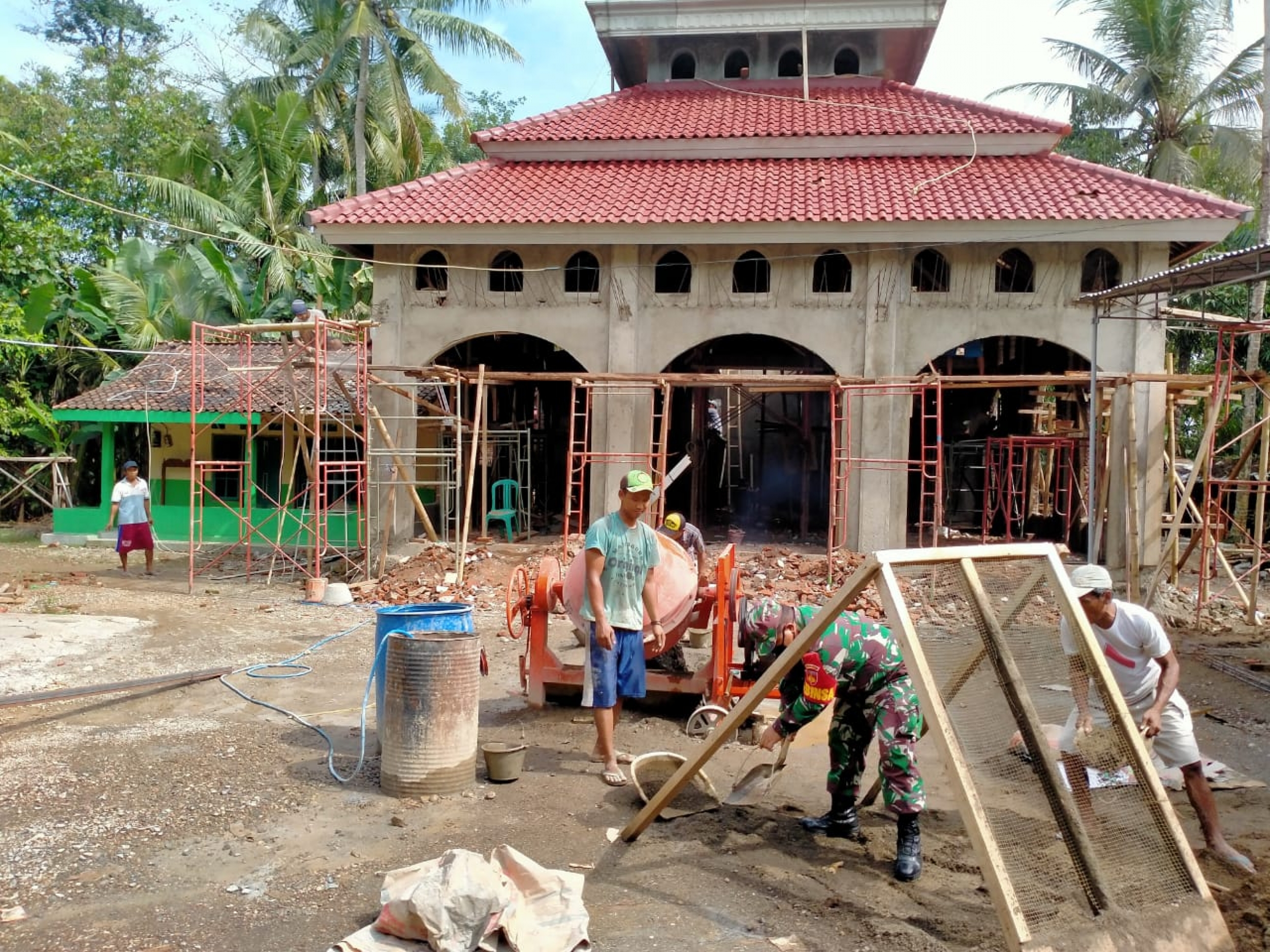 Detail Gambar Pembangunan Masjid Nomer 11