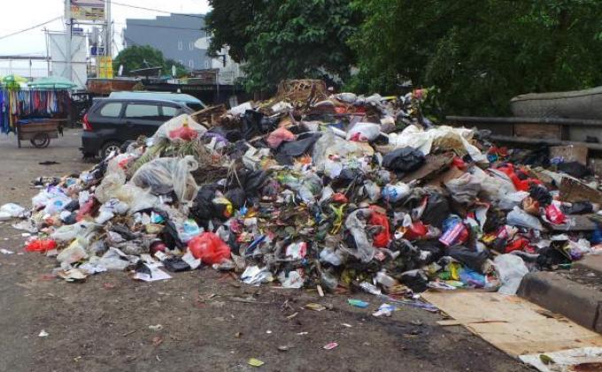 Detail Gambar Pembuangan Sampah Nomer 7