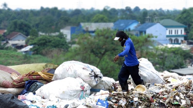 Download Gambar Pembuangan Sisa Dari Kilang Di Kawasan Kilang Nomer 37