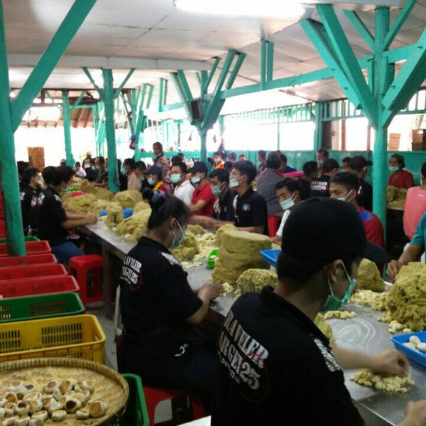 Detail Gambar Pembuatan Bakpia Nomer 37